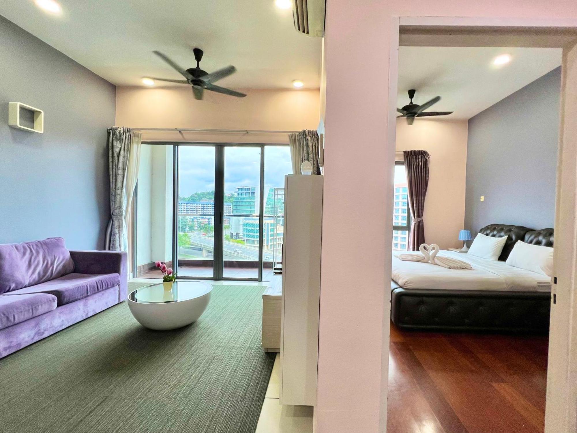Capital O 90987 The Loft Residences Homestay @ Imago Shopping Mall 2 Kampong Sembulan Екстериор снимка