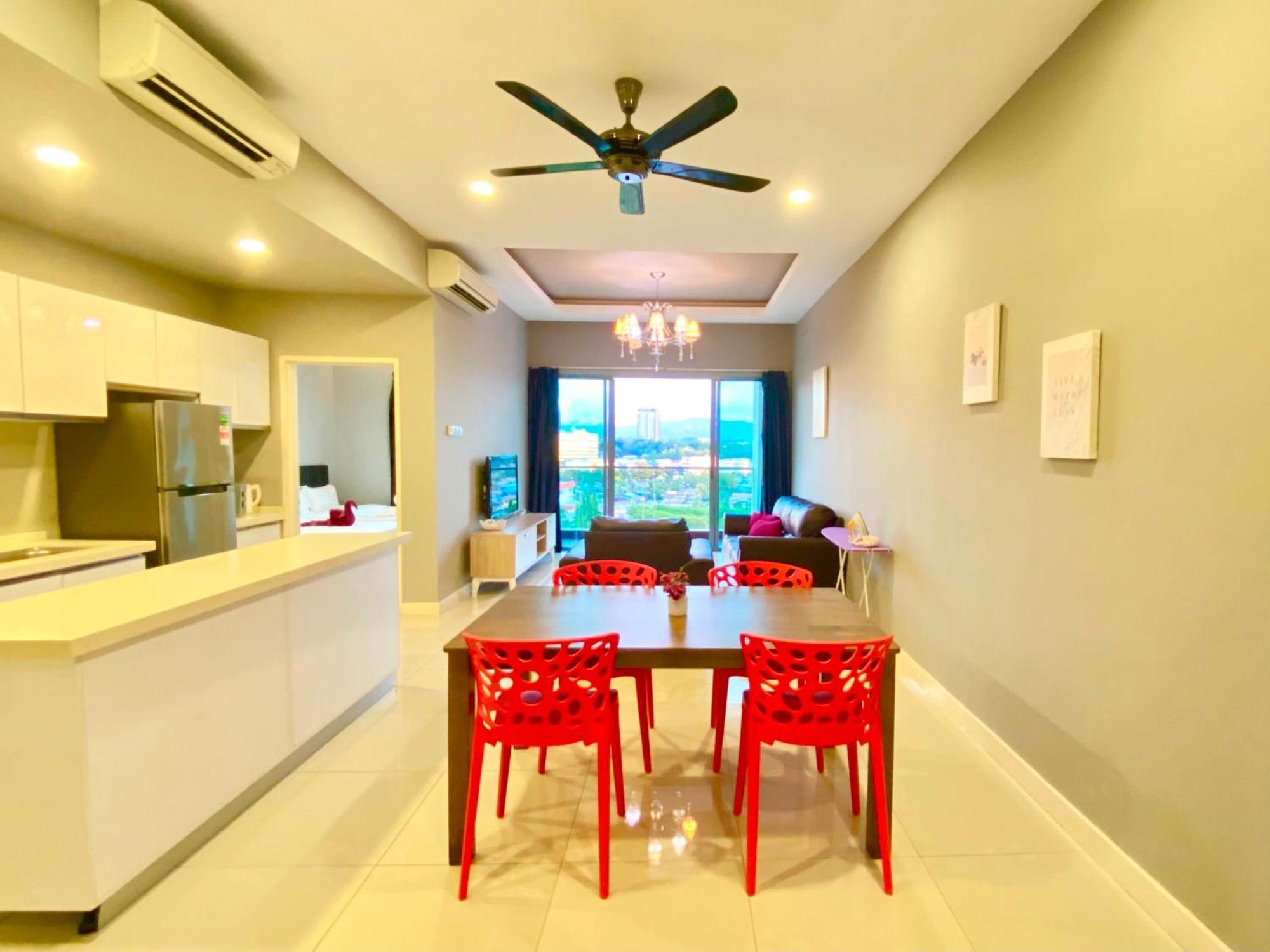 Capital O 90987 The Loft Residences Homestay @ Imago Shopping Mall 2 Kampong Sembulan Екстериор снимка